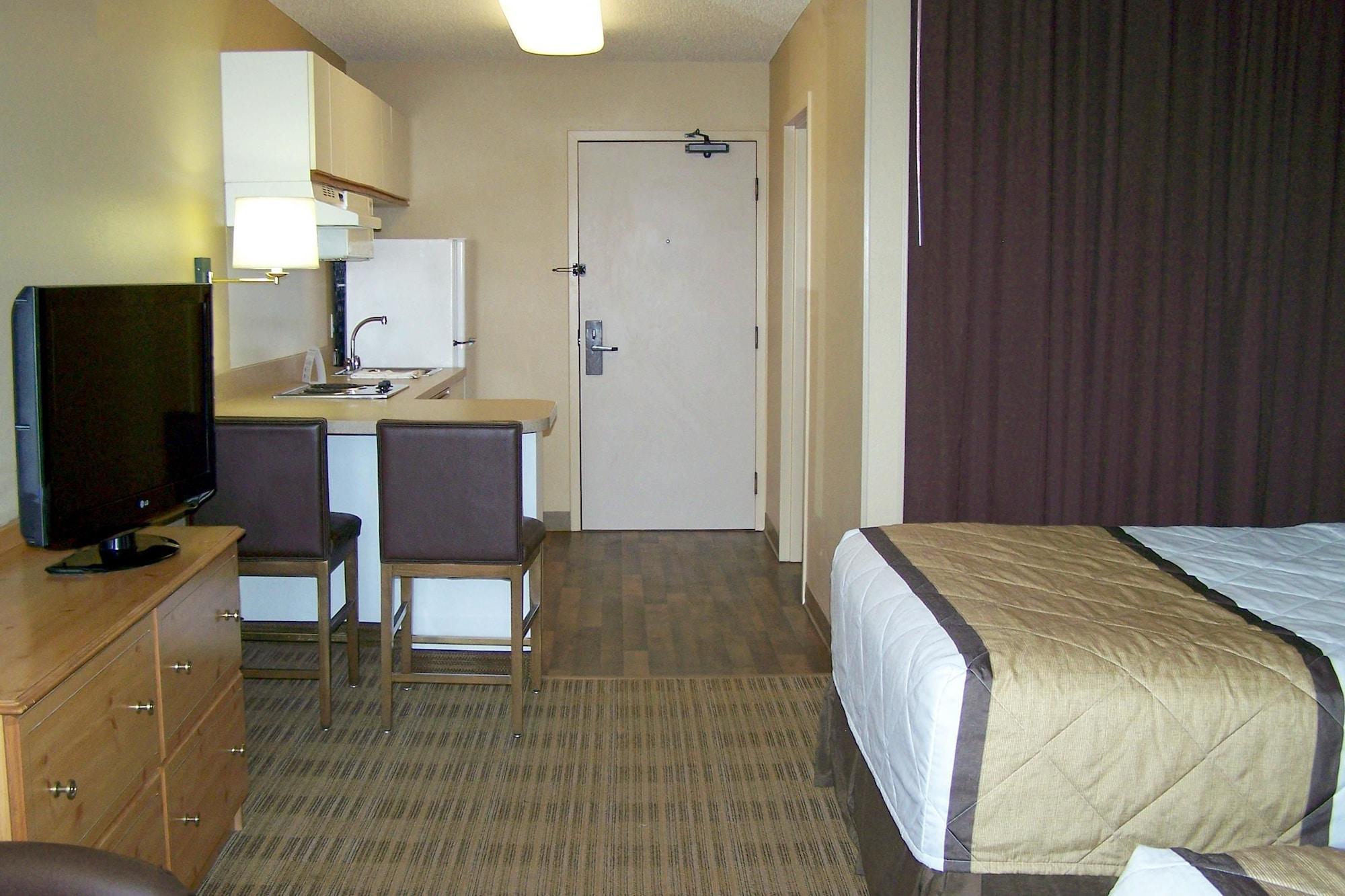 Extended Stay America Suites - Kansas City - Country Club Plaza Exterior photo