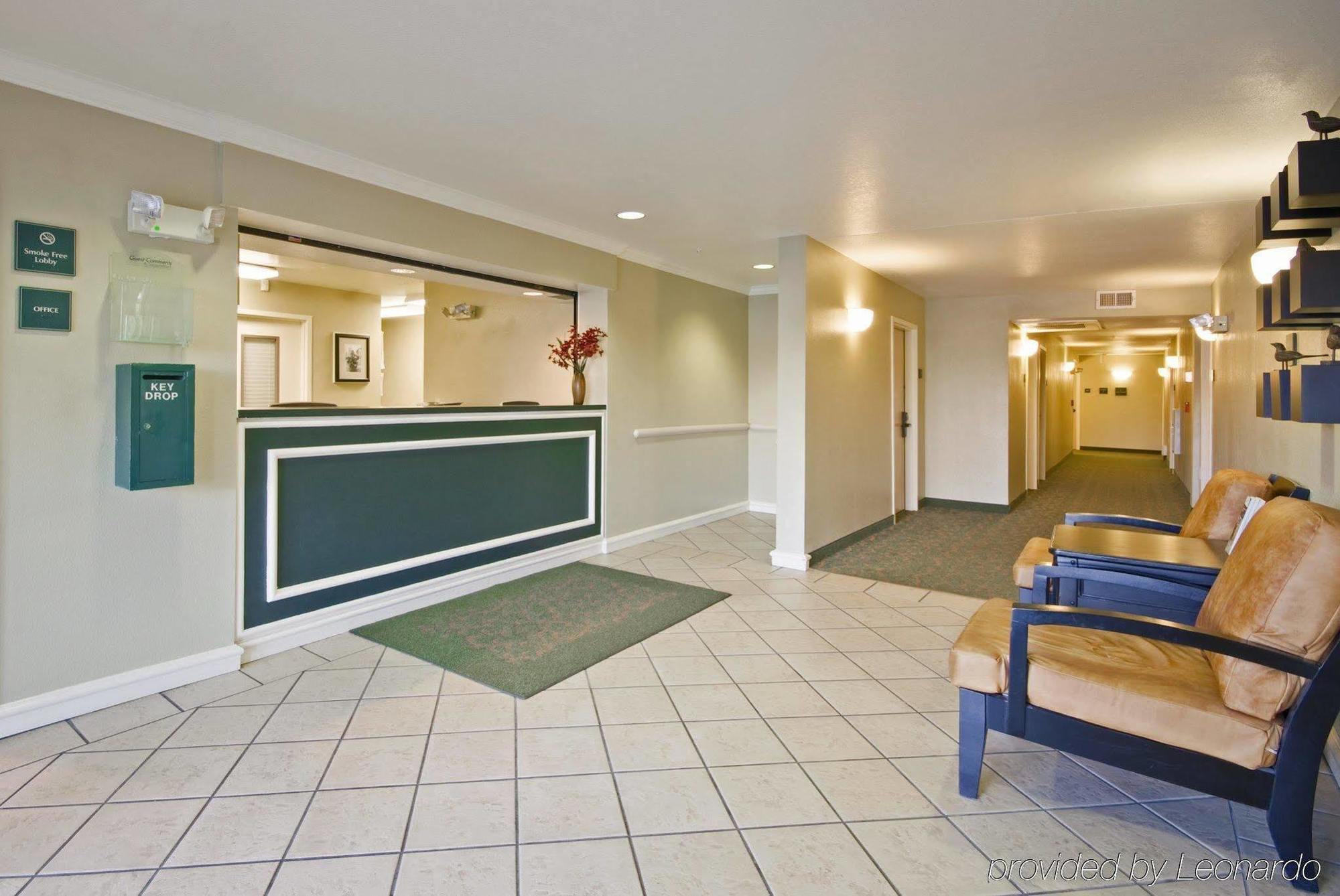 Extended Stay America Suites - Kansas City - Country Club Plaza Exterior photo